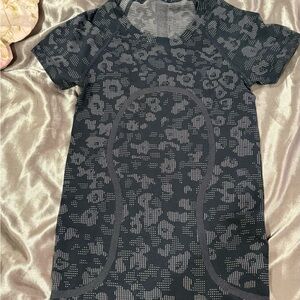Black and Gray Patterned Lululemon Athletic Top